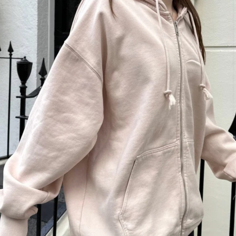 Brandy melville oversize beige zip up